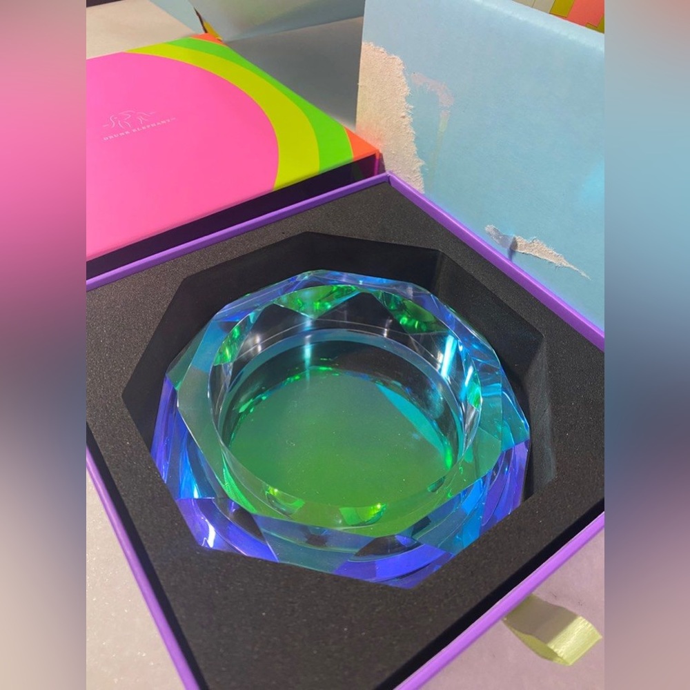 Rare Drunk Elephant Crystal Ashtray/Skincare Holder ❤️